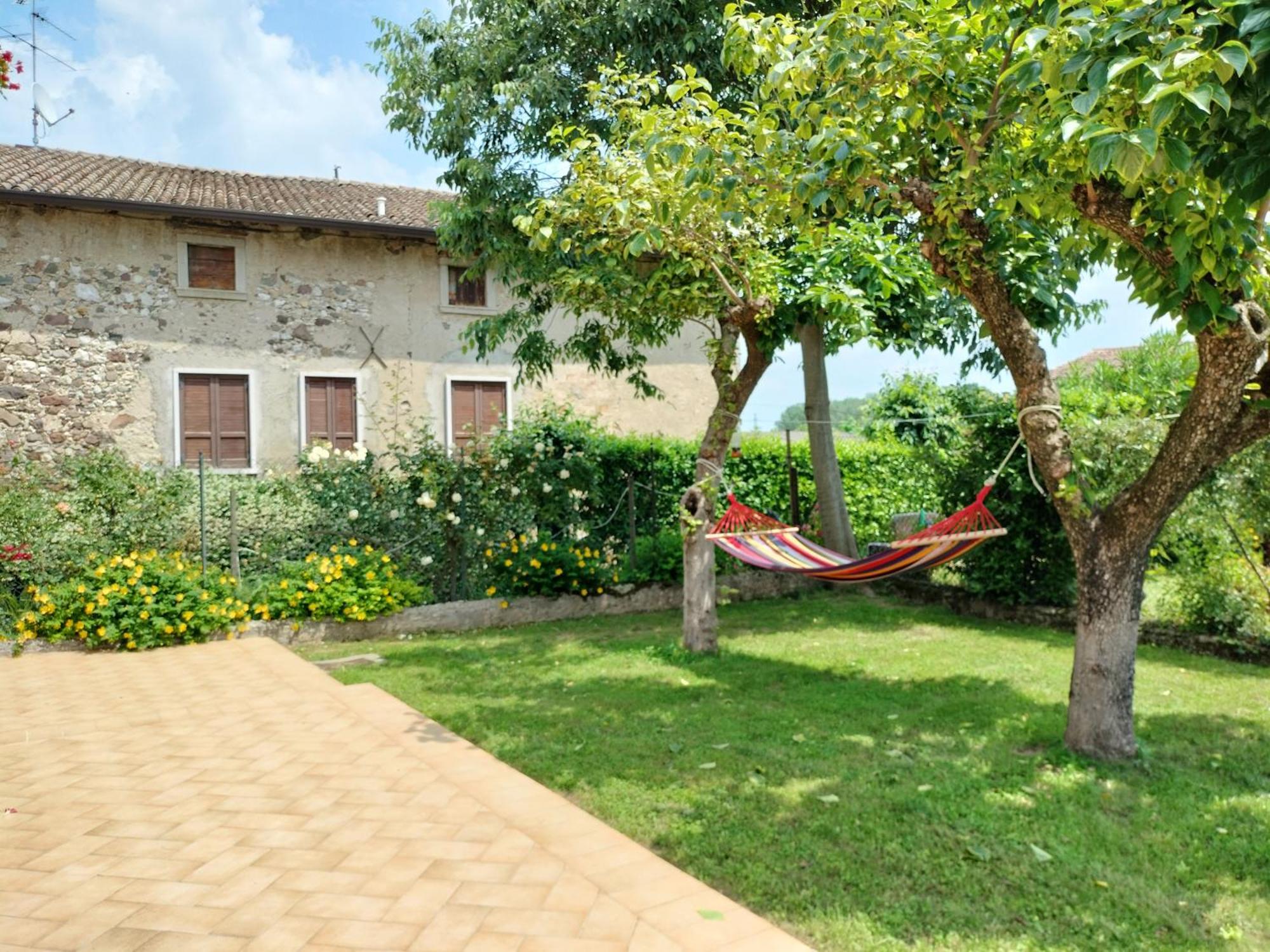Corte Davini Agriturismo Monzambano Exterior photo